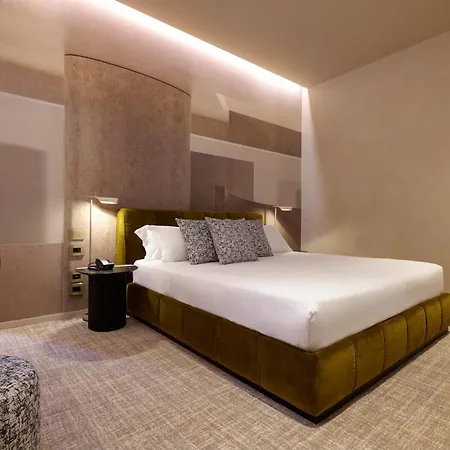 Borghese Contemporary 4*