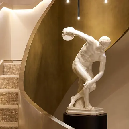 Borghese Contemporary 4* Roma