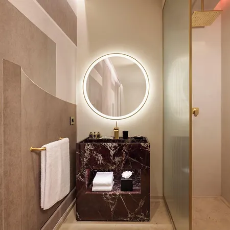 Borghese Contemporary 4* Roma