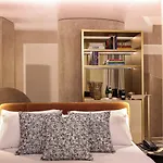 Hotel Borghese Contemporary