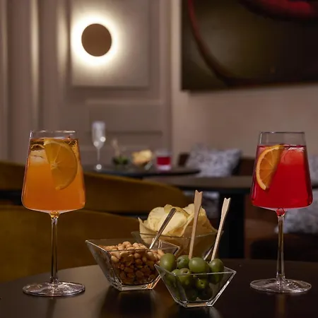Borghese Contemporary Отель 4*