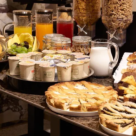 Borghese Contemporary Hotel 4*