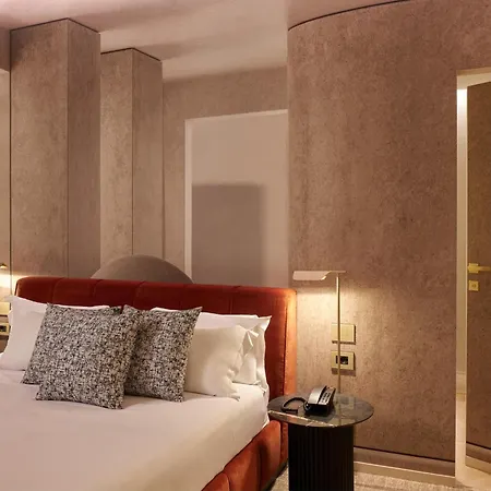 Отель Borghese Contemporary