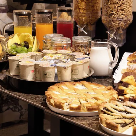 فندق Borghese Contemporary 4*