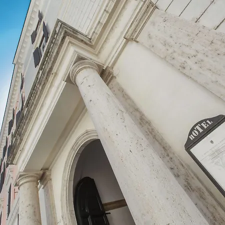 Borghese Contemporary Отель