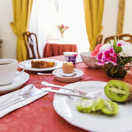 Borghese Contemporary 4*