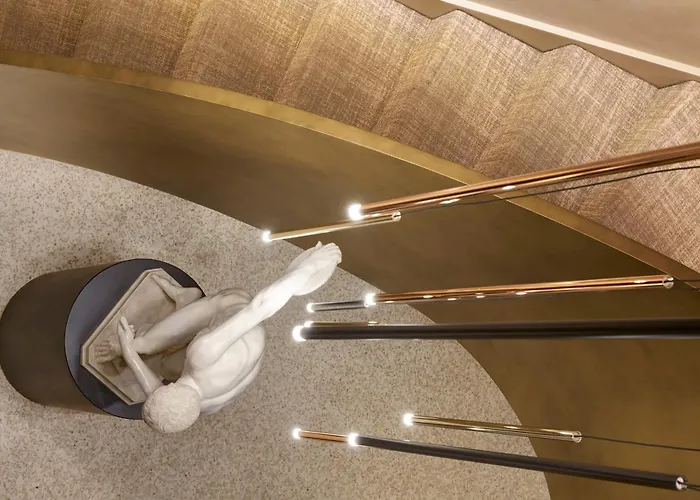 Borghese Contemporary Hotell 4*