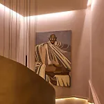 Borghese Contemporary 4*