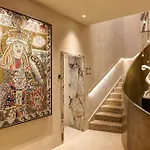 Borghese Contemporary 4*