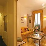 Borghese Contemporary 4* Rom