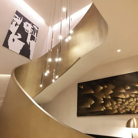 Ξενοδοχείο Borghese Contemporary 4*