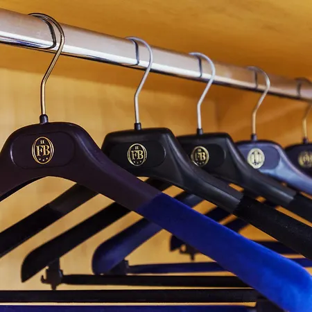 Borghese Contemporary