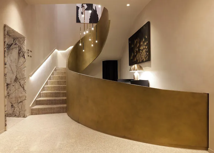 Borghese Contemporary